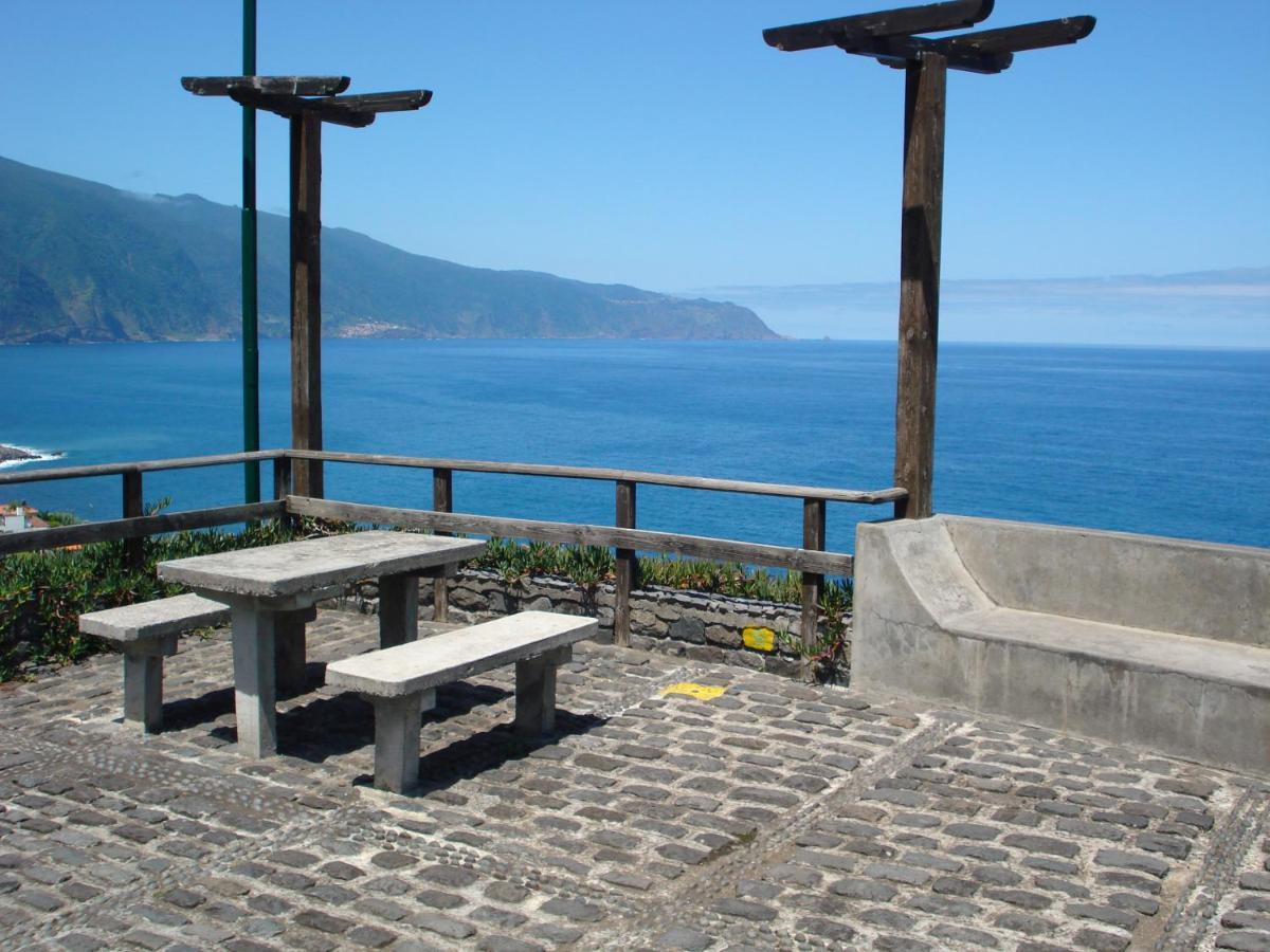 Quinze - Luxurious 3 Bedroom With Private Pool And Games & Amazing Views * Ponta Delgada - Madeira