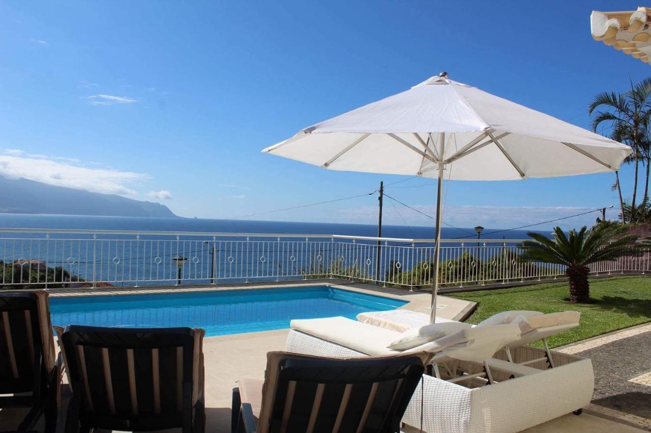 Villa Quinze - Luxurious 3 Bedroom With Private Pool And Games & Amazing Views